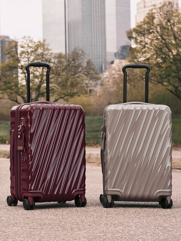 Luggage, Messenger Bags, Totes, Duffles & Backpacks